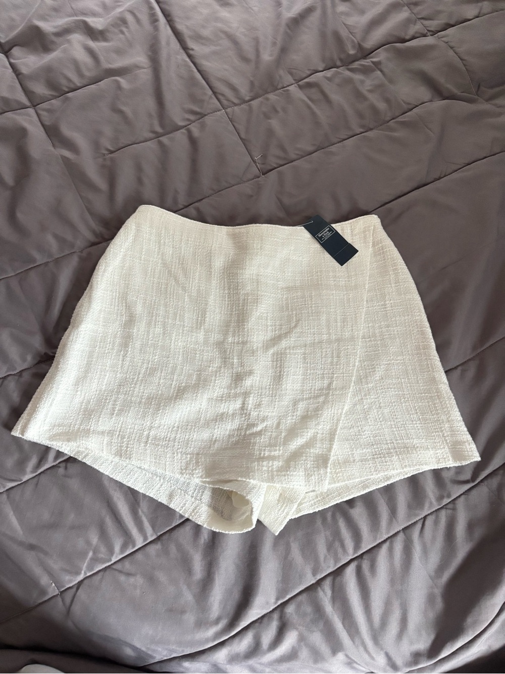 Abercrombie & Fitch Cream Textured Skort Shorts
